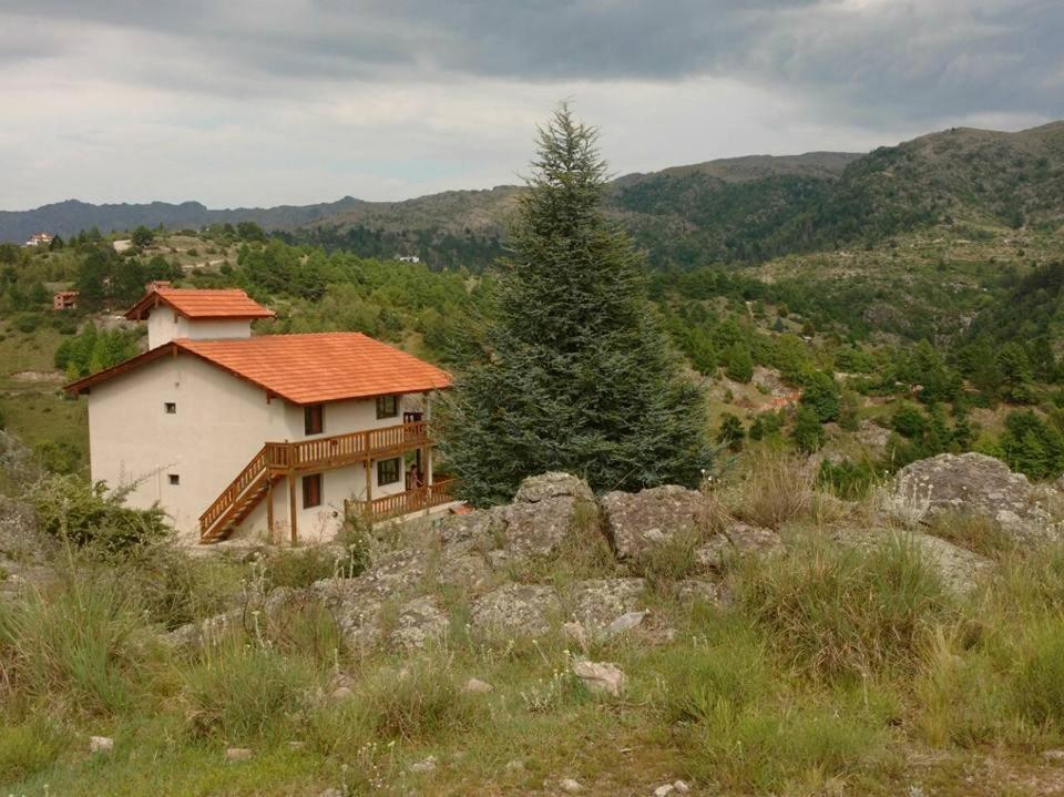 ラ・クンブレシータ La Ponderosa Cumbrecitaアパートホテル エクステリア 写真